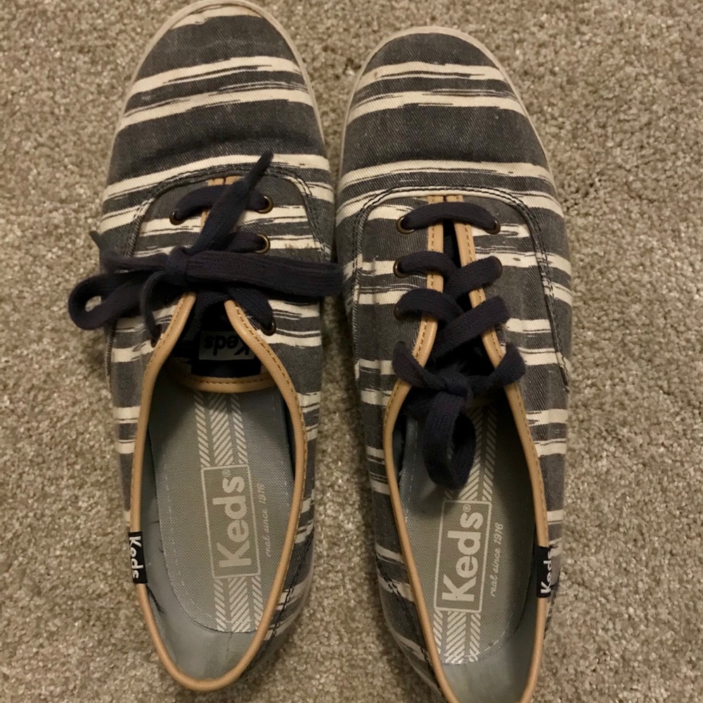 Keds Denim & White Striped Women’s Size 6